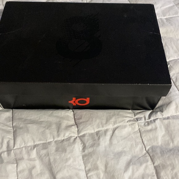 never worn nike shoes - Picture 5 of 6